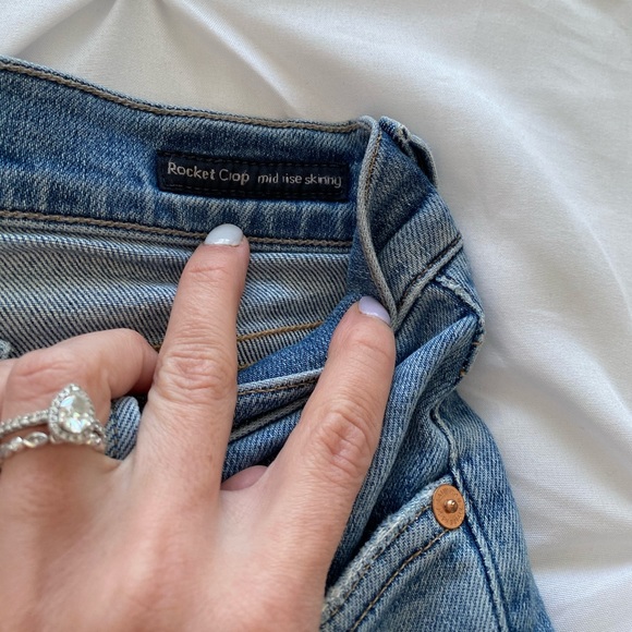 Citizens of Humanity Mid-Rise Rocket Skinny Jean - Picture 5 of 9